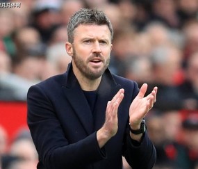 马奎尔降薪续约曼联:从8700万标王到12万周薪,他用忠诚赢下尊重