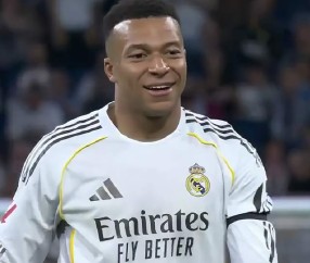 2-1！皇马西甲没希望了：落后榜首6分，巴萨后7场拿13分夺冠