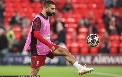 新老传承,利物浦双星闪耀:萨拉赫告别演出,17岁新星恩古莫哈惊艳亮相